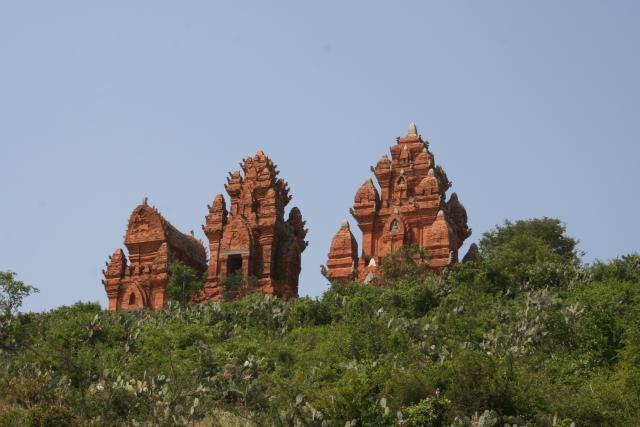 293 - Tours cham de Po Klong Giarai