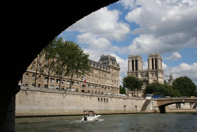 74 - Paris - Notre-Dame